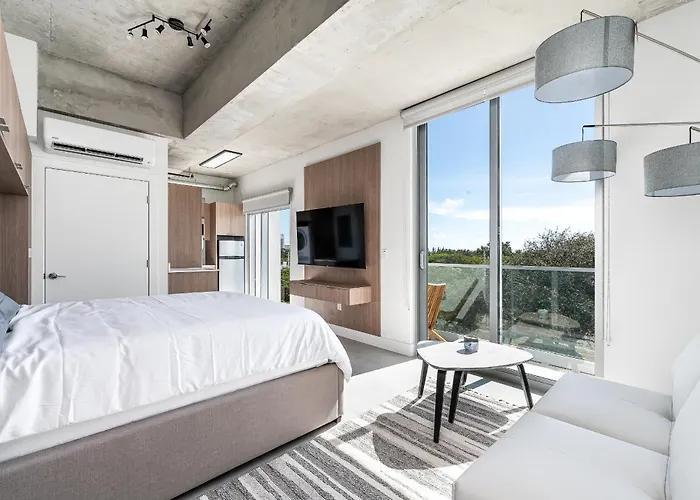 Milan Aventura Hotel